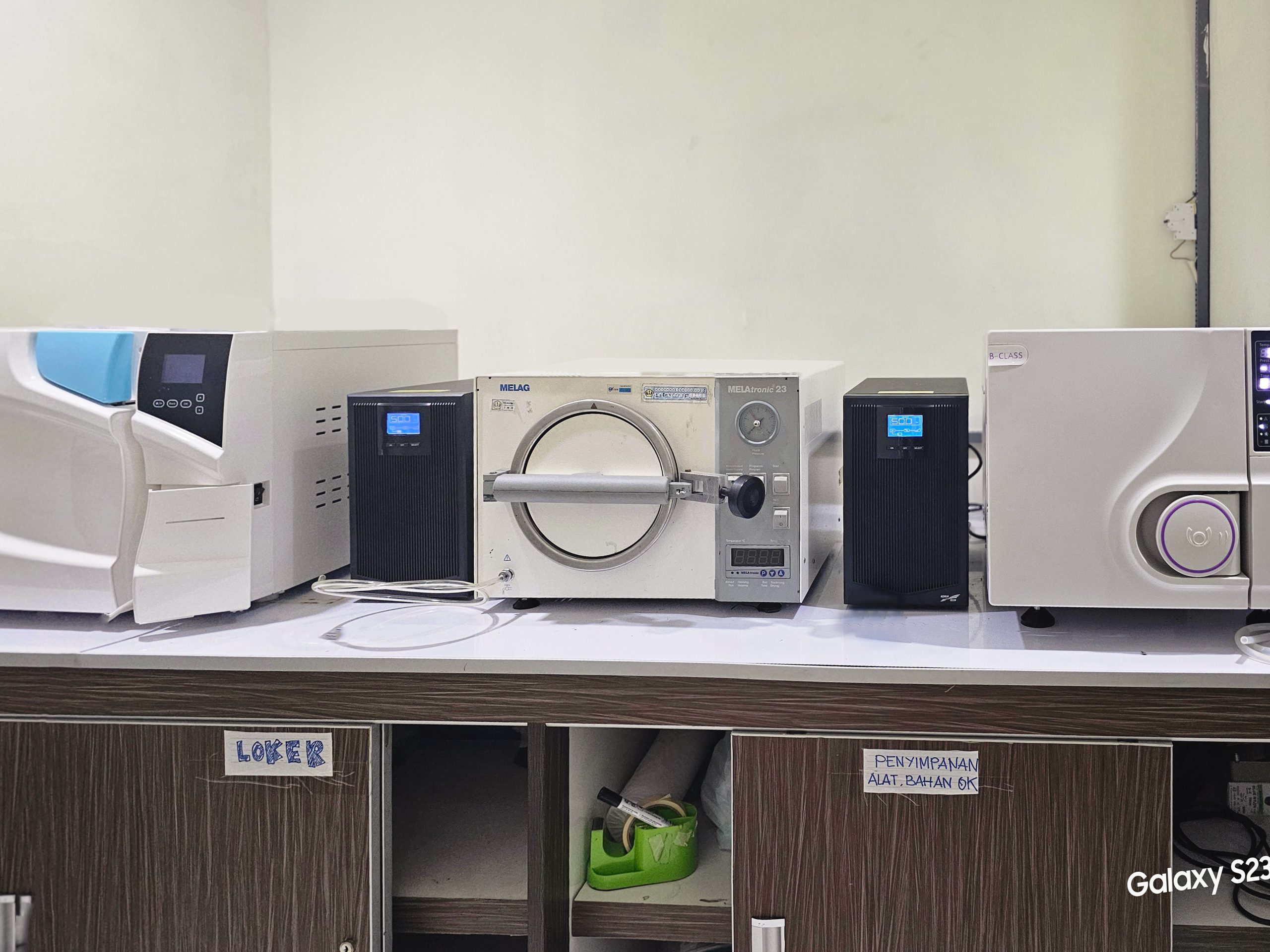 Netra Clinic UPS 9000 VA dengan KEHUA KR3000+ Deo Energi