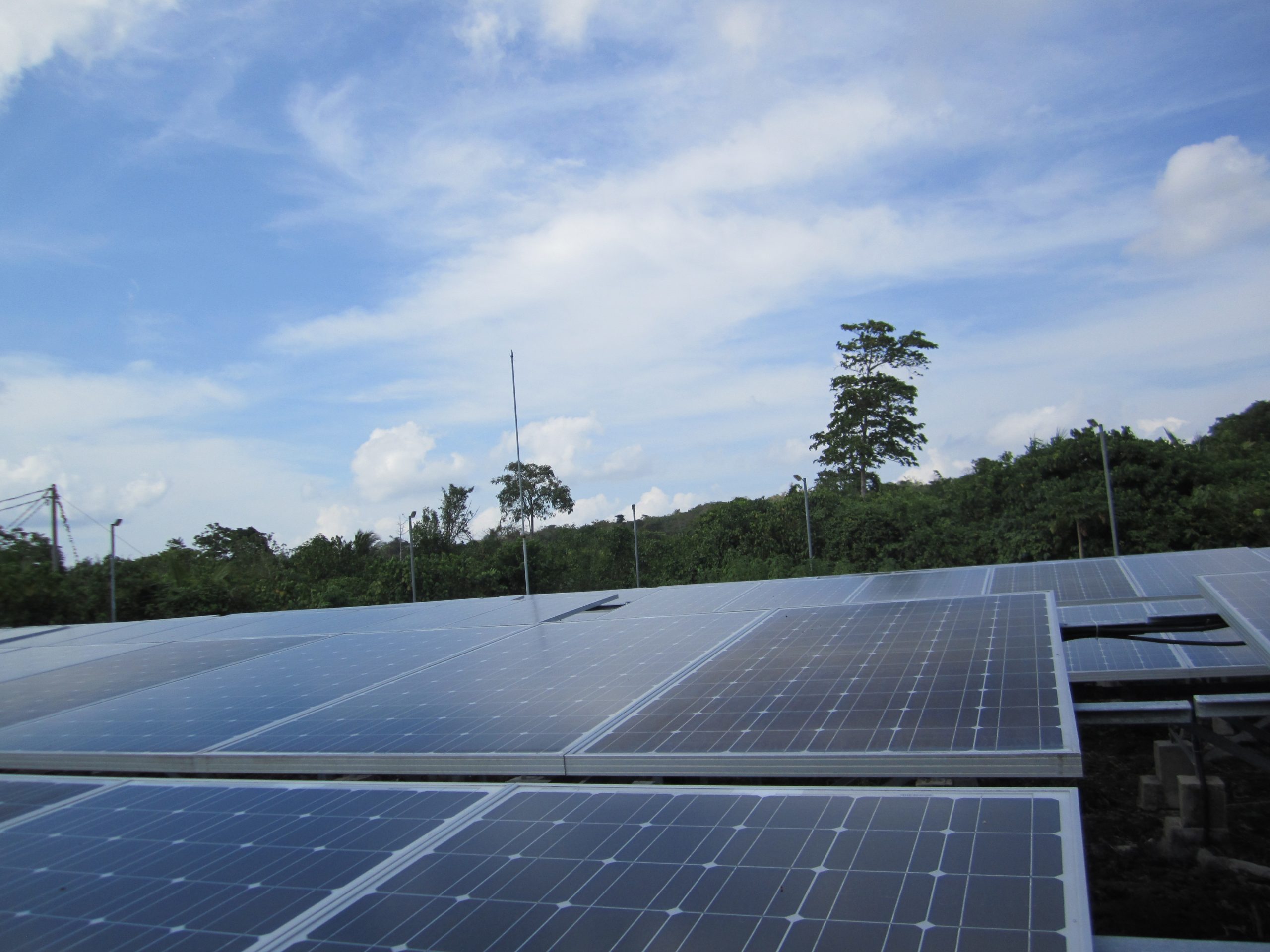 PLTS Off-Grid 200 KWP di Kapota PLN Solar Panel Kehua